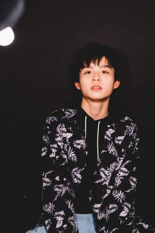 娱乐圈吃瓜的两人